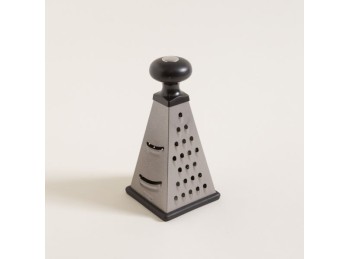 Rallador Piramidal C/ Antideslizante 7X10X20 Cm