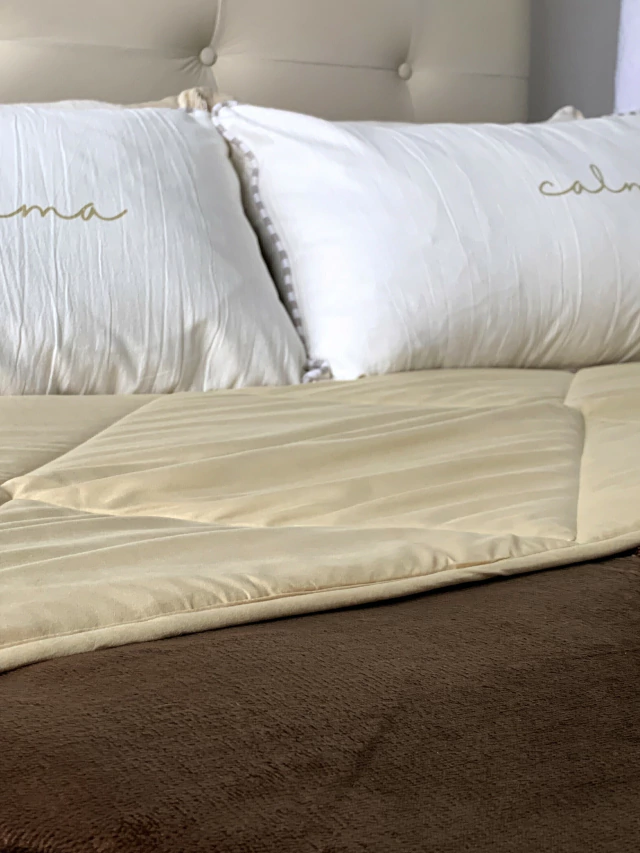Plumón Velvet Chocolate y Beige 260x280